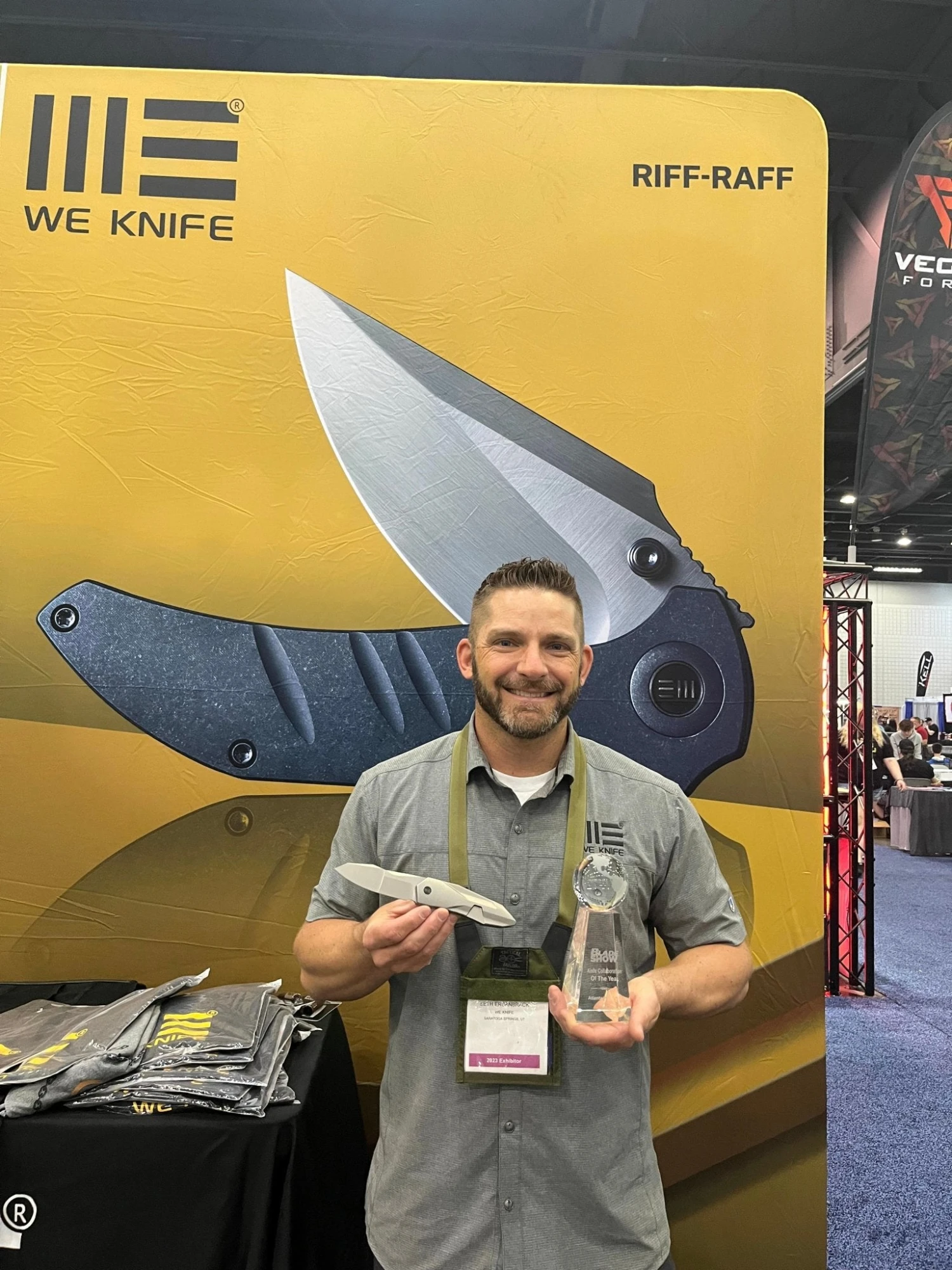 WEKNIFE Solid Flipper Knife Titanium Handle (3.88" CPM 20CV Blade) WE22028-3 15 WEKNIFE Solid Flipper Knife Titanium Handle (3.88" CPM 20CV Blade) WE22028-3 - Image 13